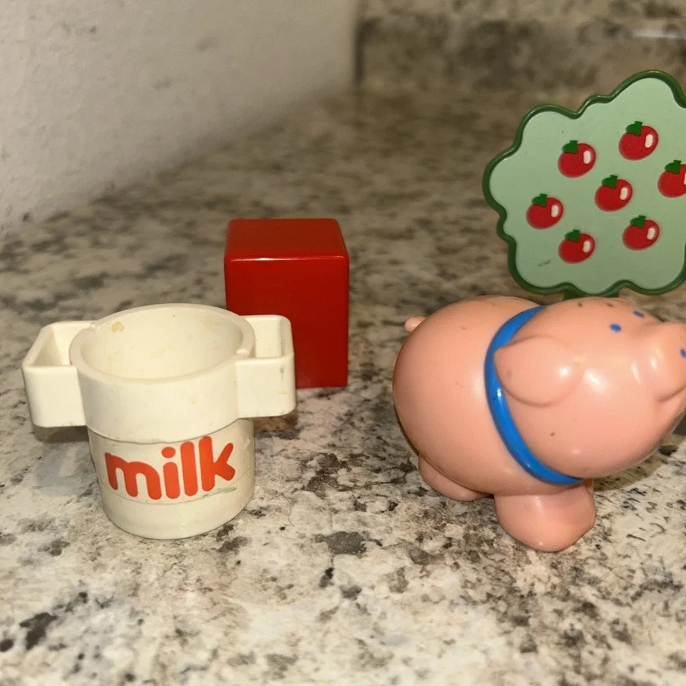 Vintage Fisher Price Farm Animals And Accessories Lot Pig, Horse, Tree, Milk B3‎